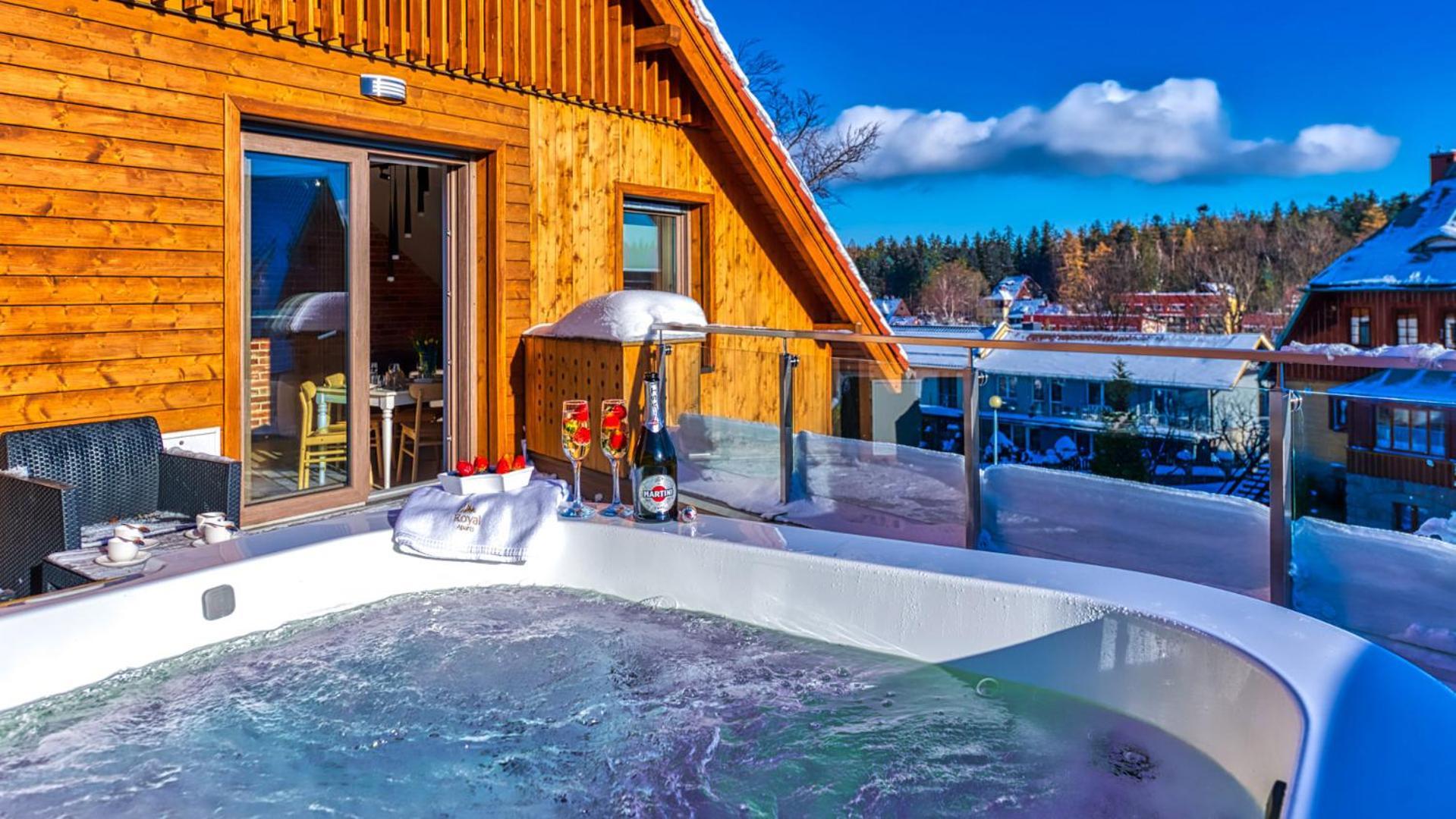 Royal Prestige Collection Z Prywatnym Jacuzzi - Stone Hill Resort Z Basenem I Saunami Szklarska Poręba Exterior foto